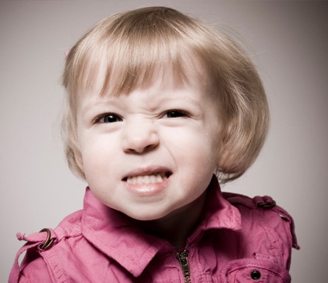 Çocuklarda gece diş sıkma, diş gıcırdatma